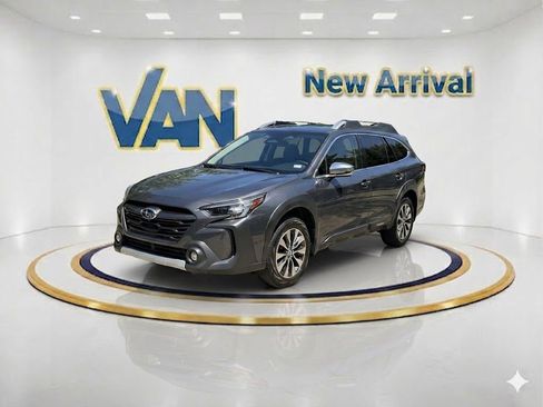 Used 2024 Subaru Outback Touring AWD/4WD image 5