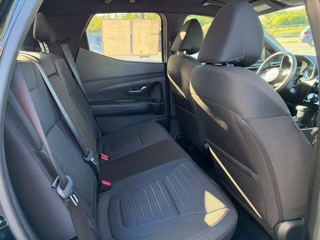 Used 2024 Hyundai Santa Cruz SE AWD/4WD image 13