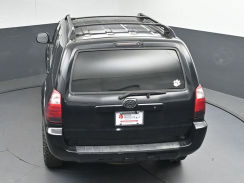 Used 2007 Toyota 4Runner SR5 AWD/4WD image 33