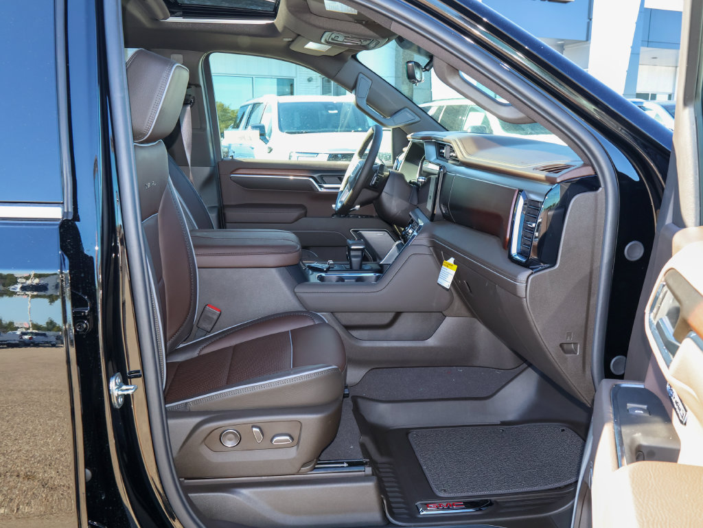 New 2026 GMC Sierra 1500 Denali w/ Denali Reserve Package AWD/4WD image 31