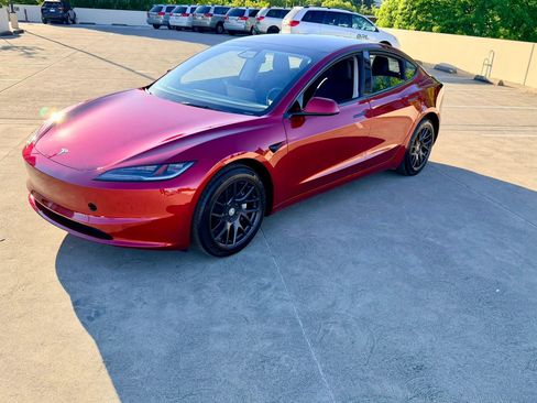 Used 2024 Tesla Model 3 Long Range AWD/4WD image 11