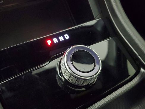 Used 2025 Jeep Grand Cherokee L Limited w/ Luxury Tech Group II image 27