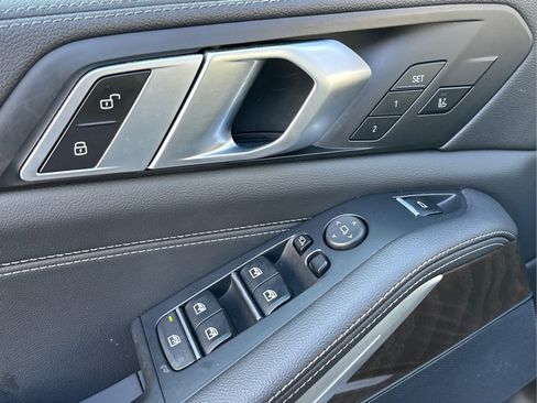 Used 2022 BMW X5 sDrive40i w/ Premium Package RWD image 16