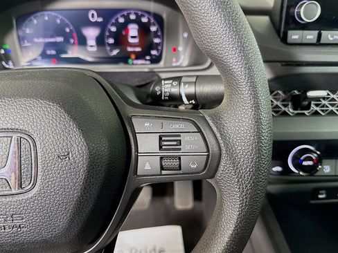 Used 2024 Honda Accord EX image 10