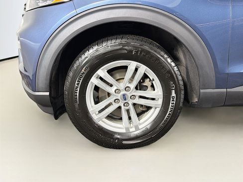 Used 2020 Ford Explorer XLT w/ Equipment Group 202A image 29