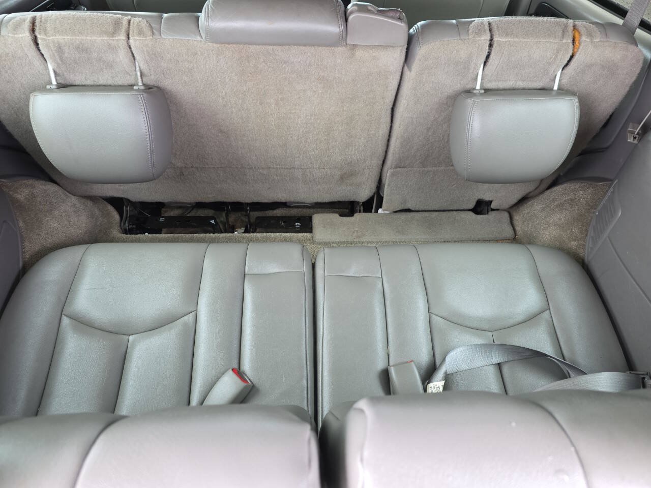 Used 2003 GMC Yukon SLT w/ 1SD Preferred Equipment Group AWD/4WD image 14
