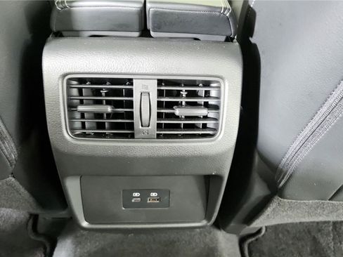 Certified 2023 Nissan Rogue SL FWD image 16