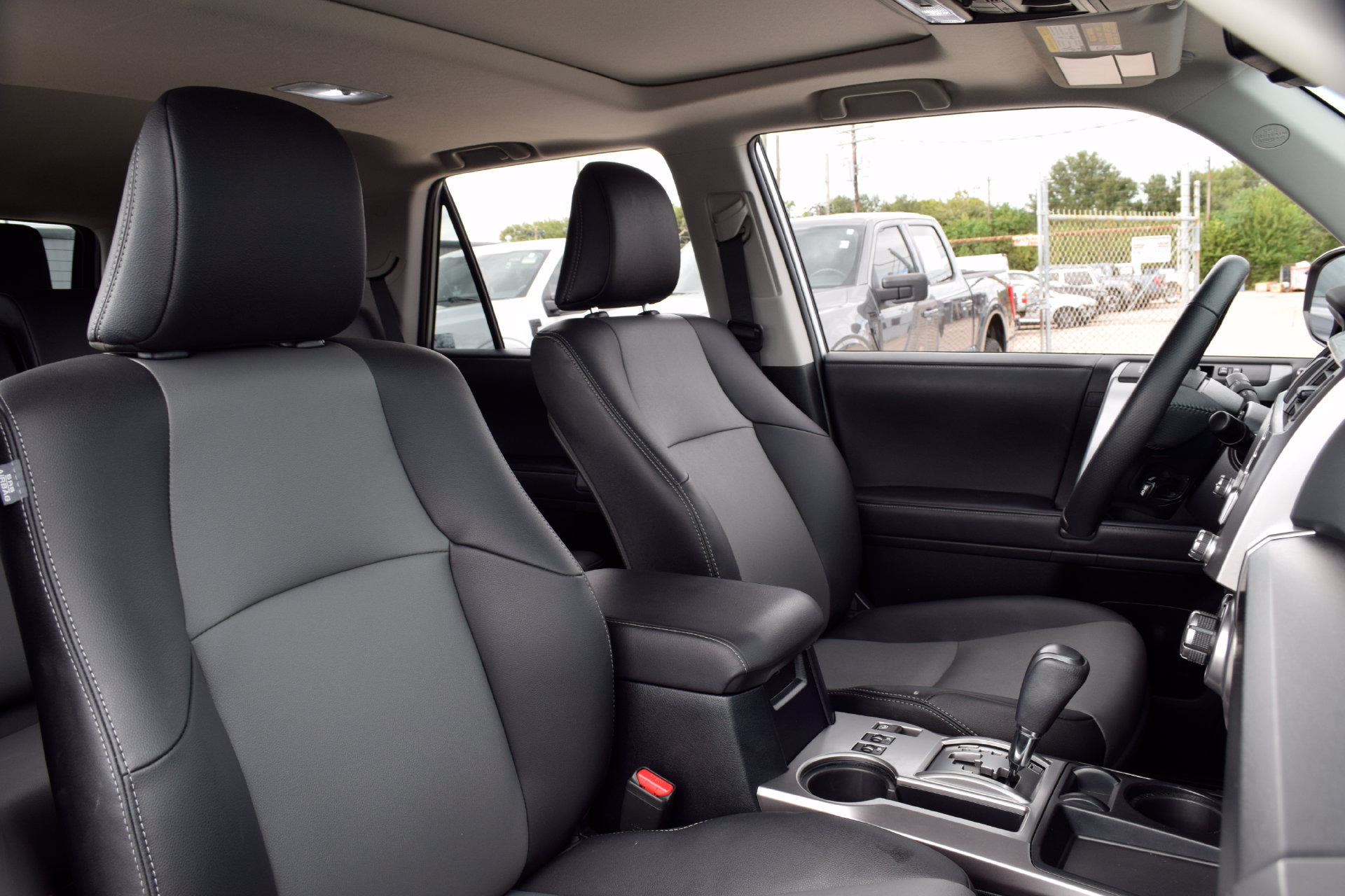 Used 2023 Toyota 4Runner SR5 Premium w/ Moonroof Package RWD image 23