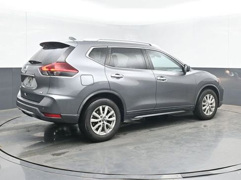 Used 2019 Nissan Rogue SV FWD image 13