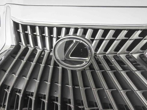 Used 2025 Lexus ES 350 image 5