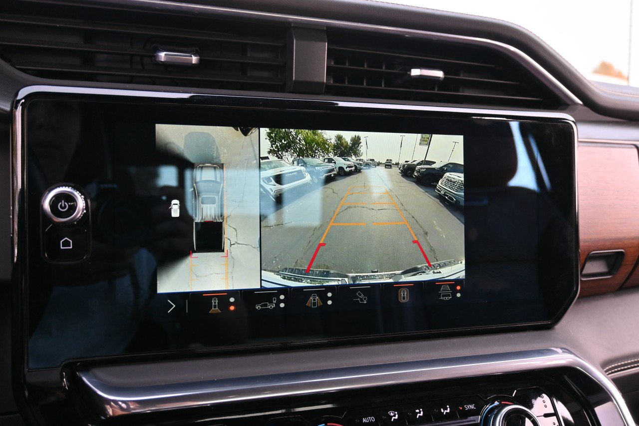 Certified 2025 GMC Sierra 1500 Denali Ultimate AWD/4WD image 13