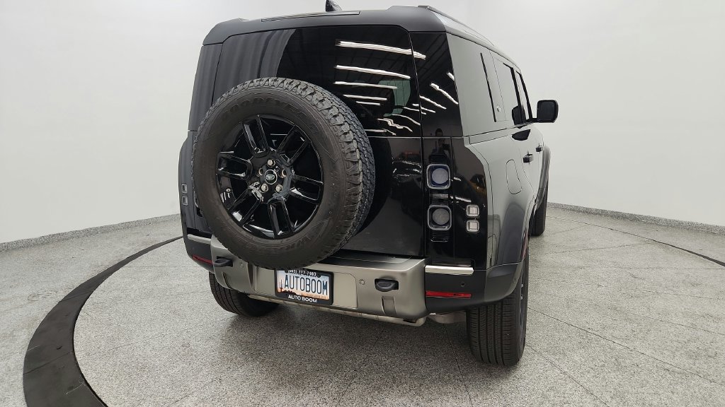Used 2020 Land Rover Defender 110 X AWD/4WD image 18
