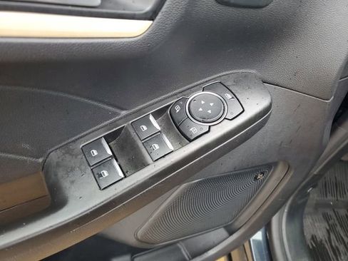 Used 2022 Ford Escape Titanium w/ Titanium Premium Package FWD image 15