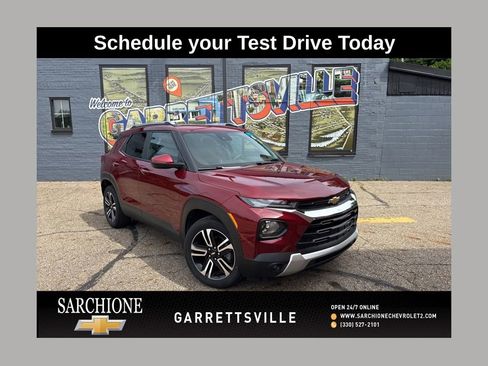 Used 2023 Chevrolet TrailBlazer LT FWD image 1