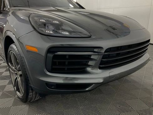 Used 2020 Porsche Cayenne E-Hybrid image 8
