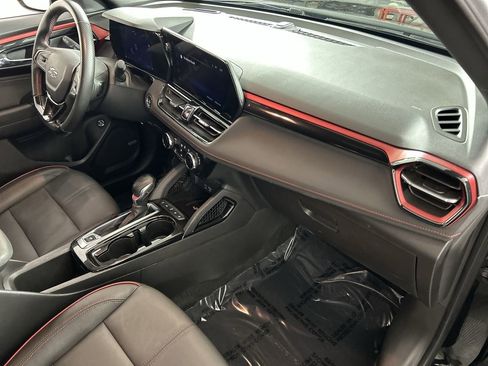 Used 2024 Chevrolet TrailBlazer RS w/ Convenience Package image 26