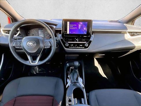 Used 2025 Toyota Corolla SE image 16