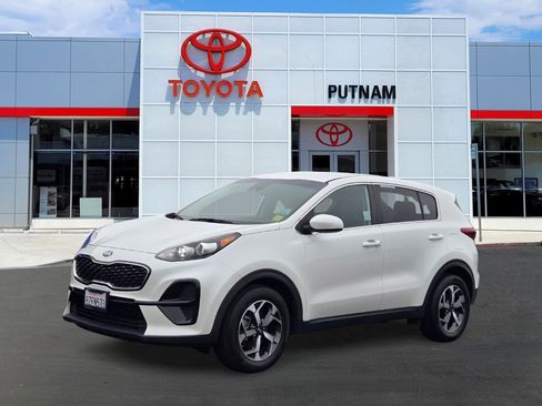 Used 2022 Kia Sportage LX image 8