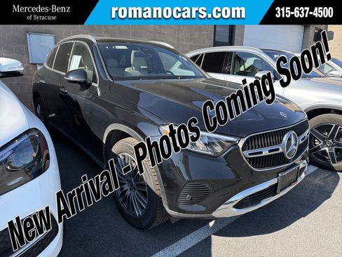 Used 2026 Mercedes-Benz GLC 300 4MATIC image 1