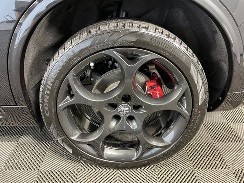 Used 2025 Alfa Romeo Stelvio Sprint w/ Veloce Package image 10