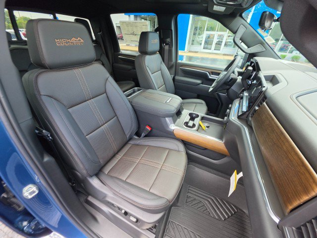 New 2026 Chevrolet Silverado 2500 High Country w/ High Country Premium Package AWD/4WD image 13
