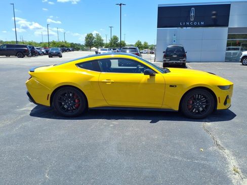 Used 2024 Ford Mustang GT Premium image 23