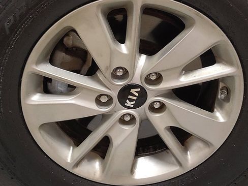 Used 2016 Kia Optima LX FWD image 31