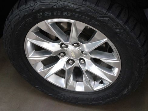 Used 2019 Chevrolet Silverado 1500 LTZ w/ LTZ Premium Package image 30