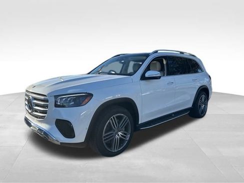 Used 2026 Mercedes-Benz GLS 450 4MATIC image 1