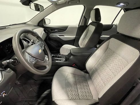 Used 2024 Chevrolet Equinox LS FWD image 3