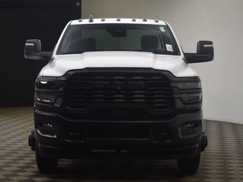 New 2026 RAM 3500 Tradesman AWD/4WD image 5