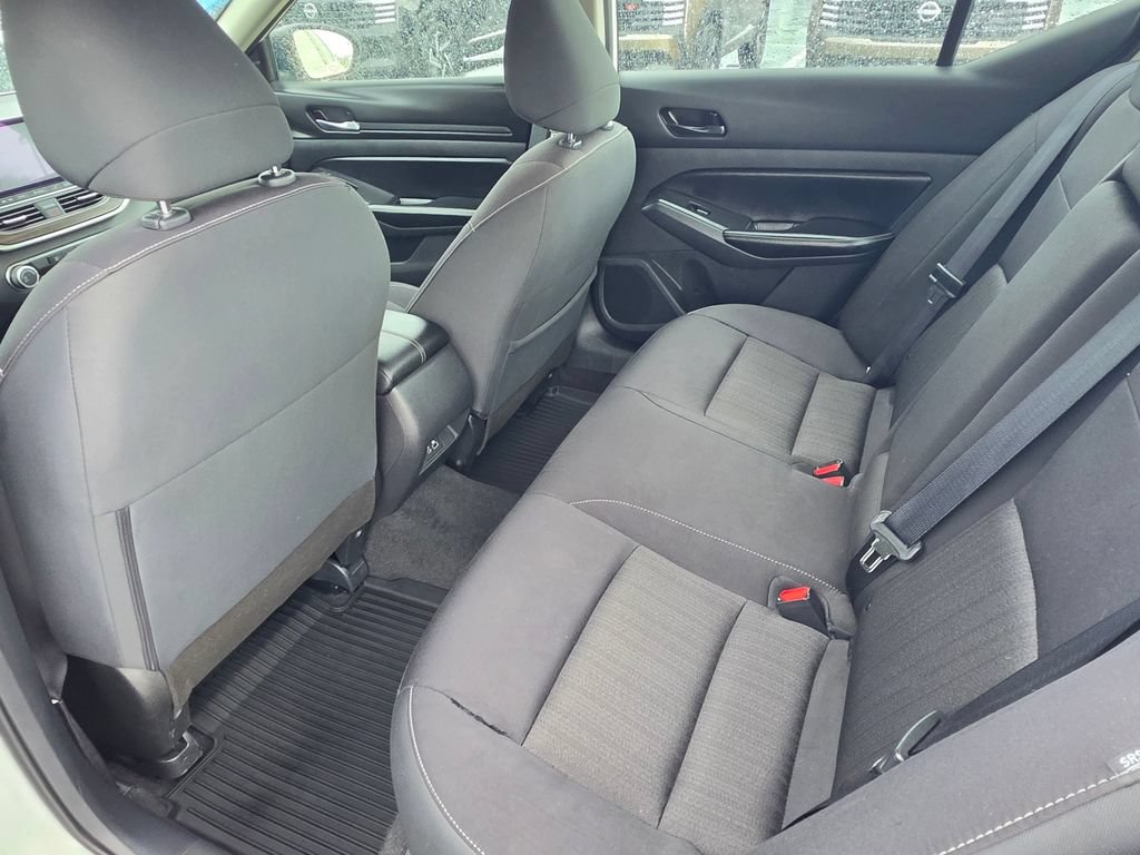 Certified 2025 Nissan Altima 2.5 SV FWD image 10