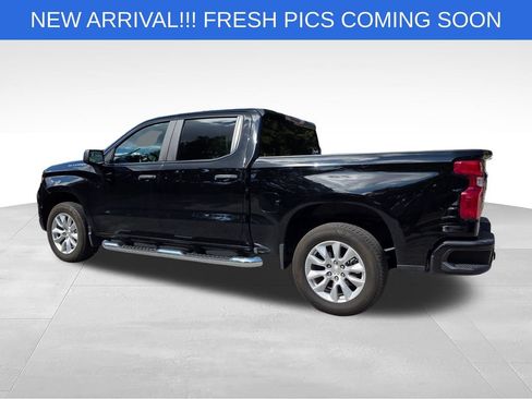 Used 2025 Chevrolet Silverado 1500 Custom RWD image 3