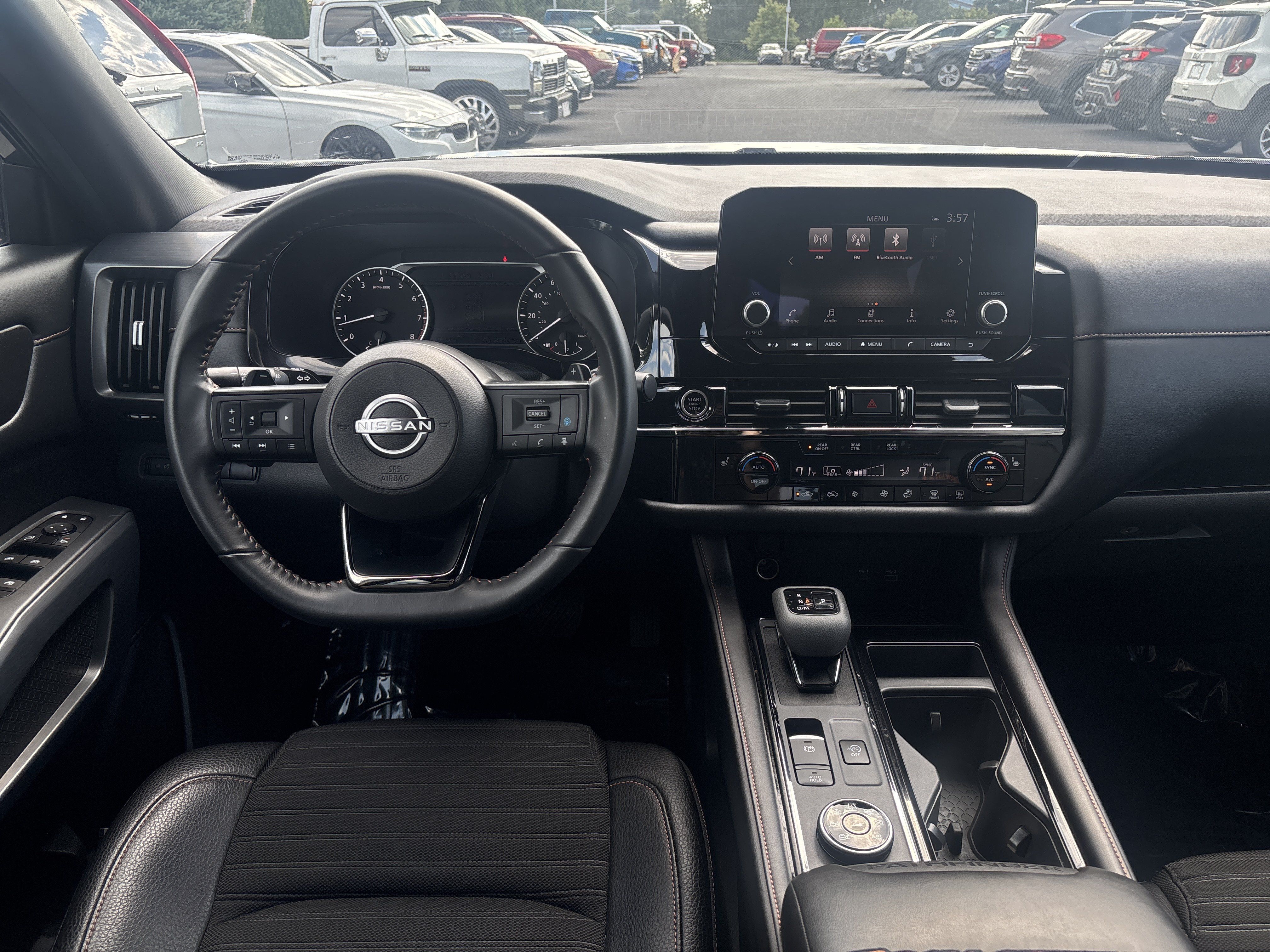 Used 2024 Nissan Pathfinder Rock Creek AWD/4WD image 2