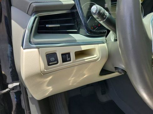 Certified 2023 Cadillac XT5 Premium Luxury FWD image 54