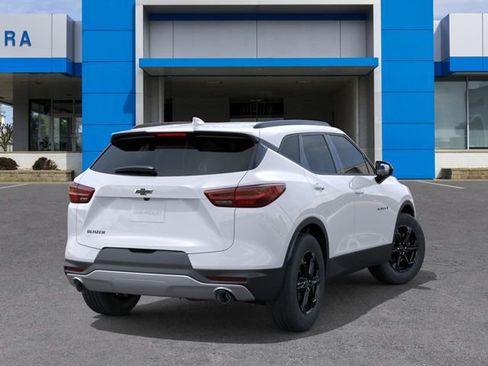 New 2026 Chevrolet Blazer LT w/ Convenience Package FWD image 4