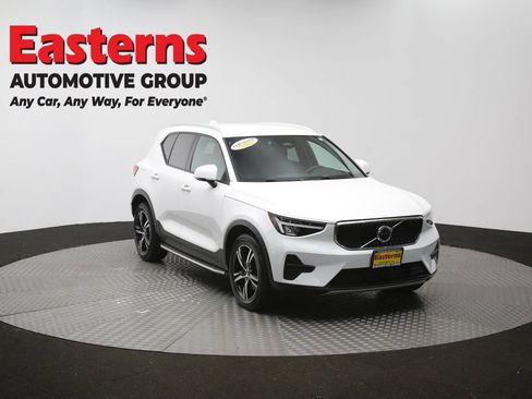 Used 2023 Volvo XC40 B5 Core AWD/4WD image 51