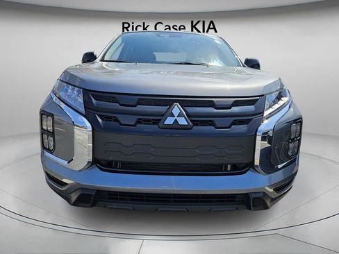 Used 2024 Mitsubishi Outlander Sport LE image 3