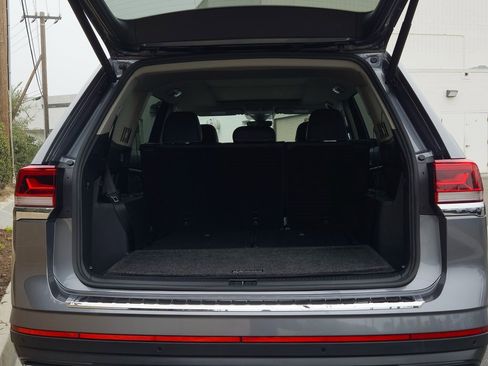 Used 2023 Volkswagen Atlas SEL image 23