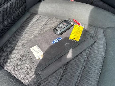 Used 2018 Ford Fusion SE w/ Fusion SE Technology Package FWD image 46