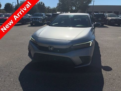 Used 2022 Honda Civic Sport image 3