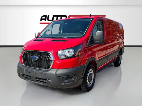 Used 2025 Ford Transit 150 Low Roof RWD image 3