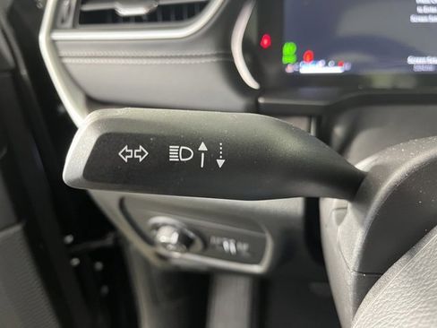 Used 2025 Jeep Grand Cherokee Limited image 23