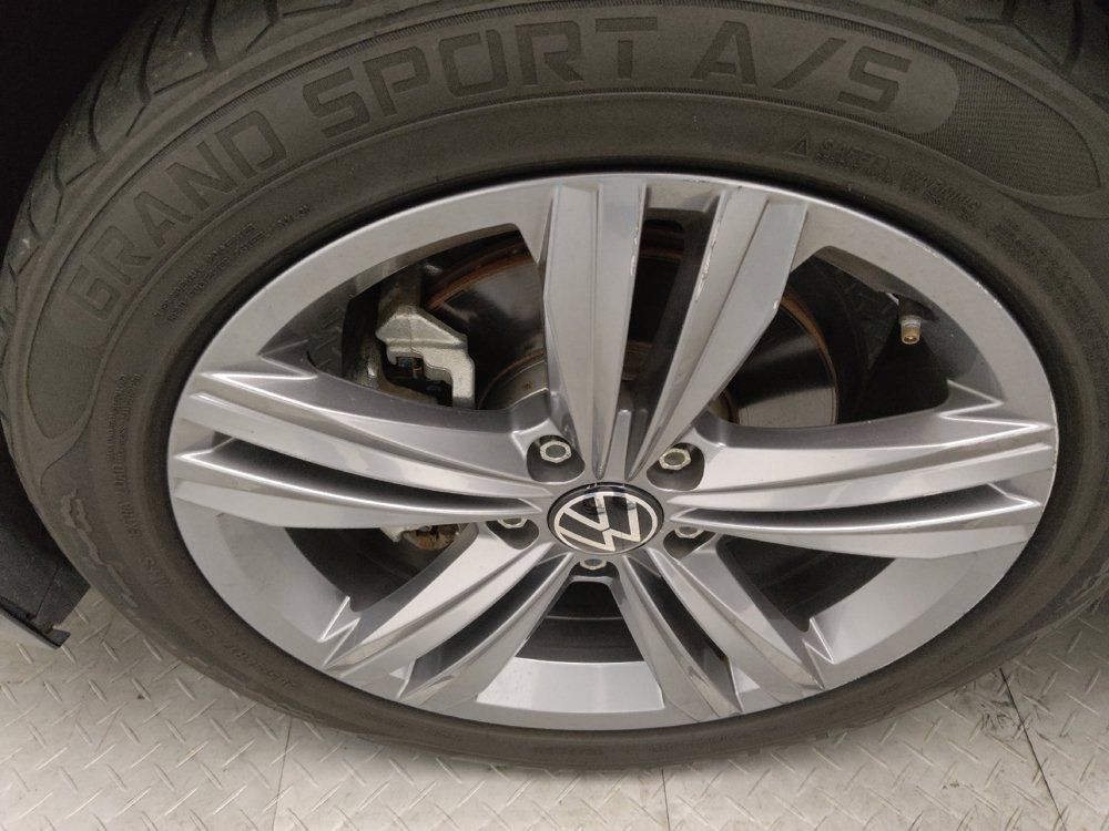 Used 2024 Volkswagen Jetta SE FWD image 31