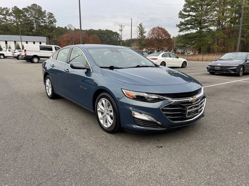 Used 2024 Chevrolet Malibu LT image 4