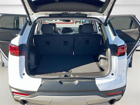 Used 2024 Chevrolet Blazer LT image 26