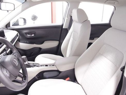 Certified 2024 Honda HR-V LX image 15