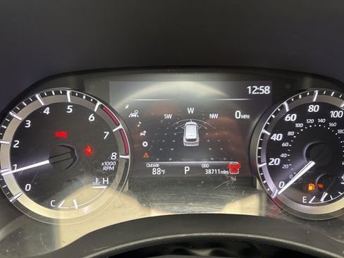 Used 2024 Toyota Highlander XSE image 14