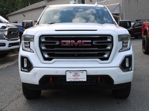 Used 2020 GMC Sierra 1500 AT4 w/ AT4 Premium Package AWD/4WD image 3