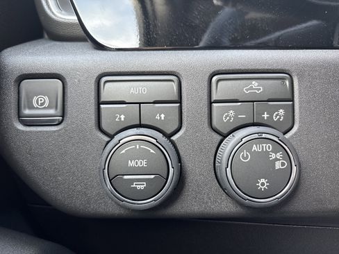 New 2026 Chevrolet Silverado 1500 LT image 32